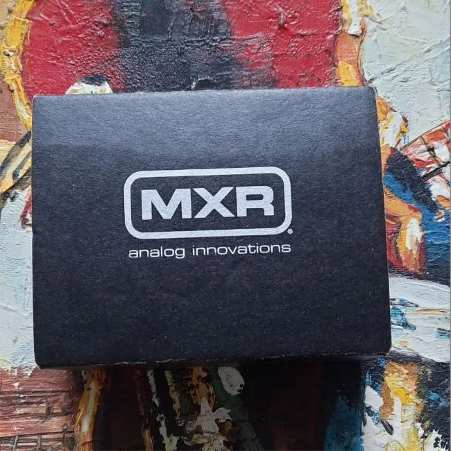 MXR Bass DI+ M80: Perfect Tone Shaper and Distortion for Bass Players Image 9