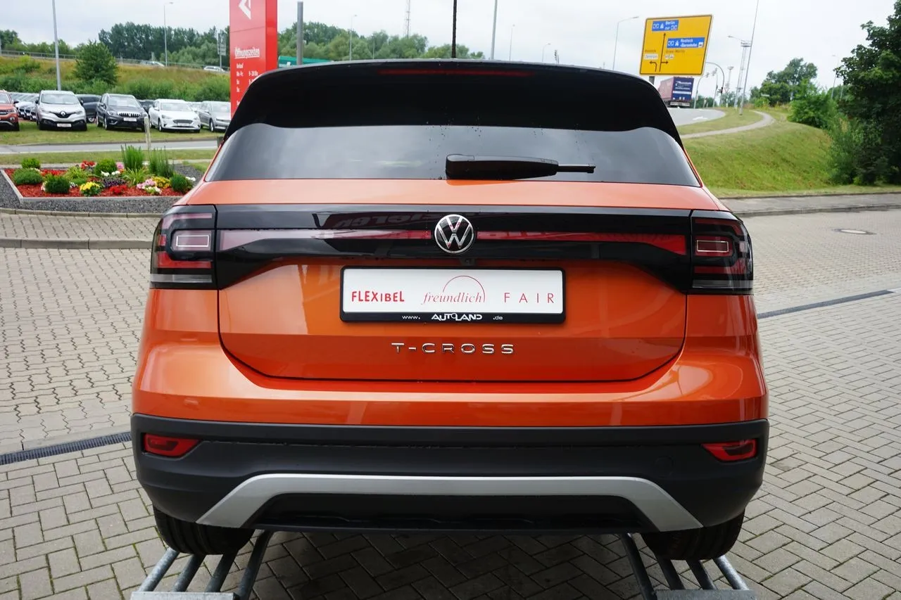 Volkswagen T-Cross 1.0 TSI DSG Navi...  Image 3