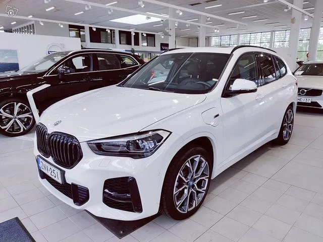 BMW X1 F48 xDrive25e A Business M Sport. TAKUU 24KK/40TKM Image 1