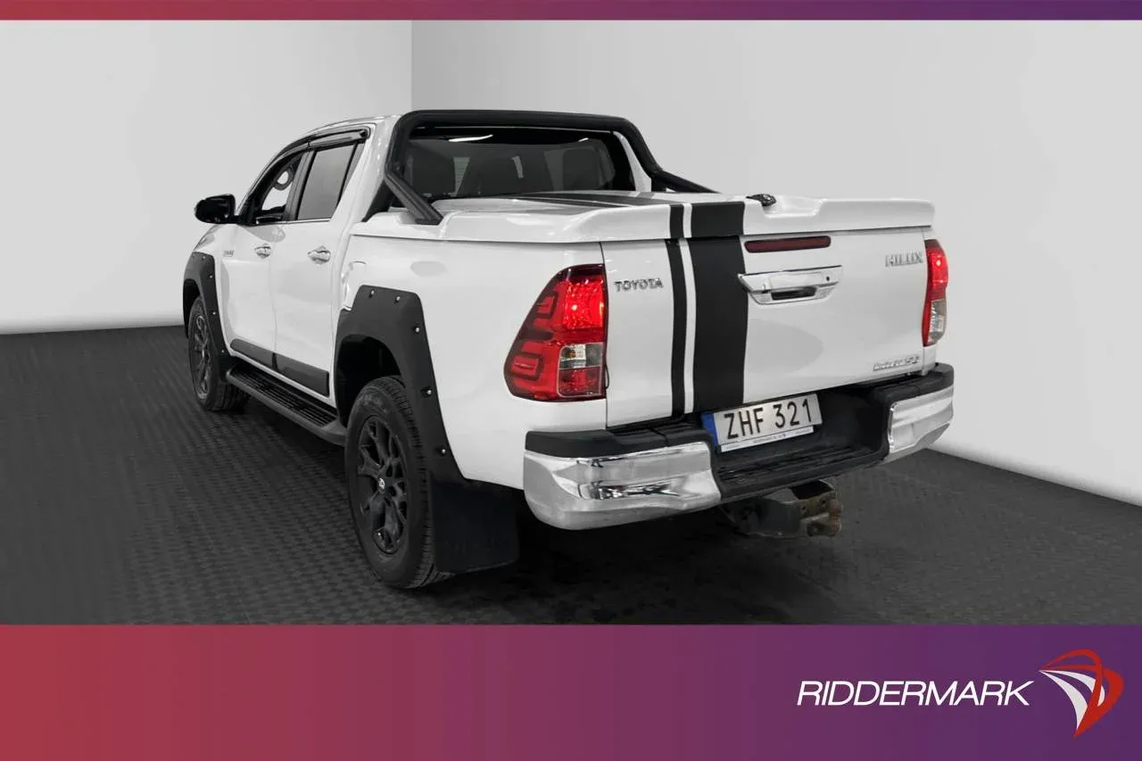 Toyota Hilux Premium 2.4 AWD Dragkrok Skinn Diff Moms STUK Image 2